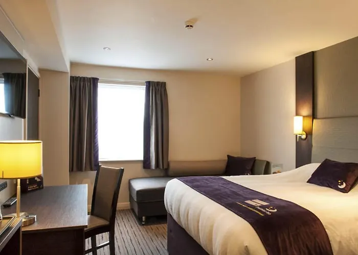 Premier Inn Wirral - Two Mills